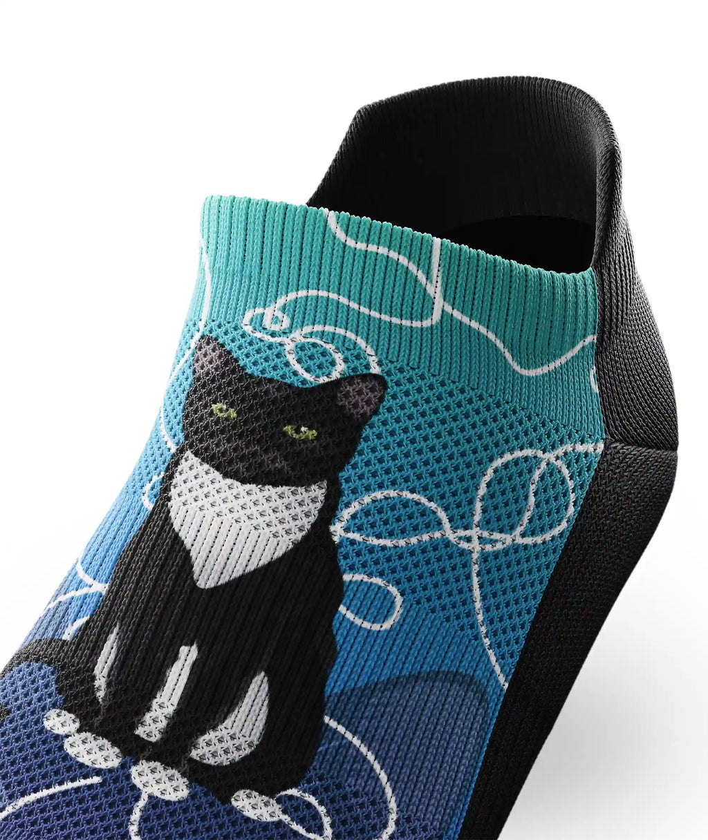 Kitten Around Athletic Ankle Socks