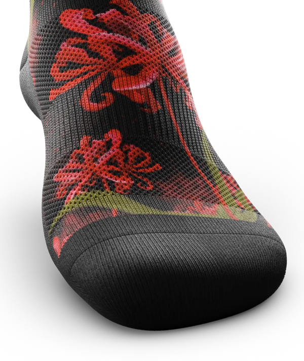 Spider Lily Athletic Crew Socks